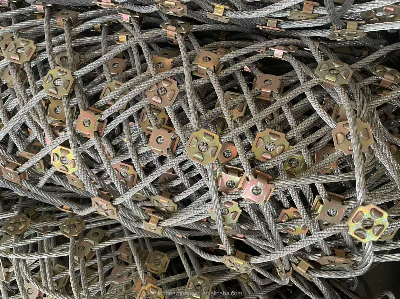 Anti-drone rope mesh