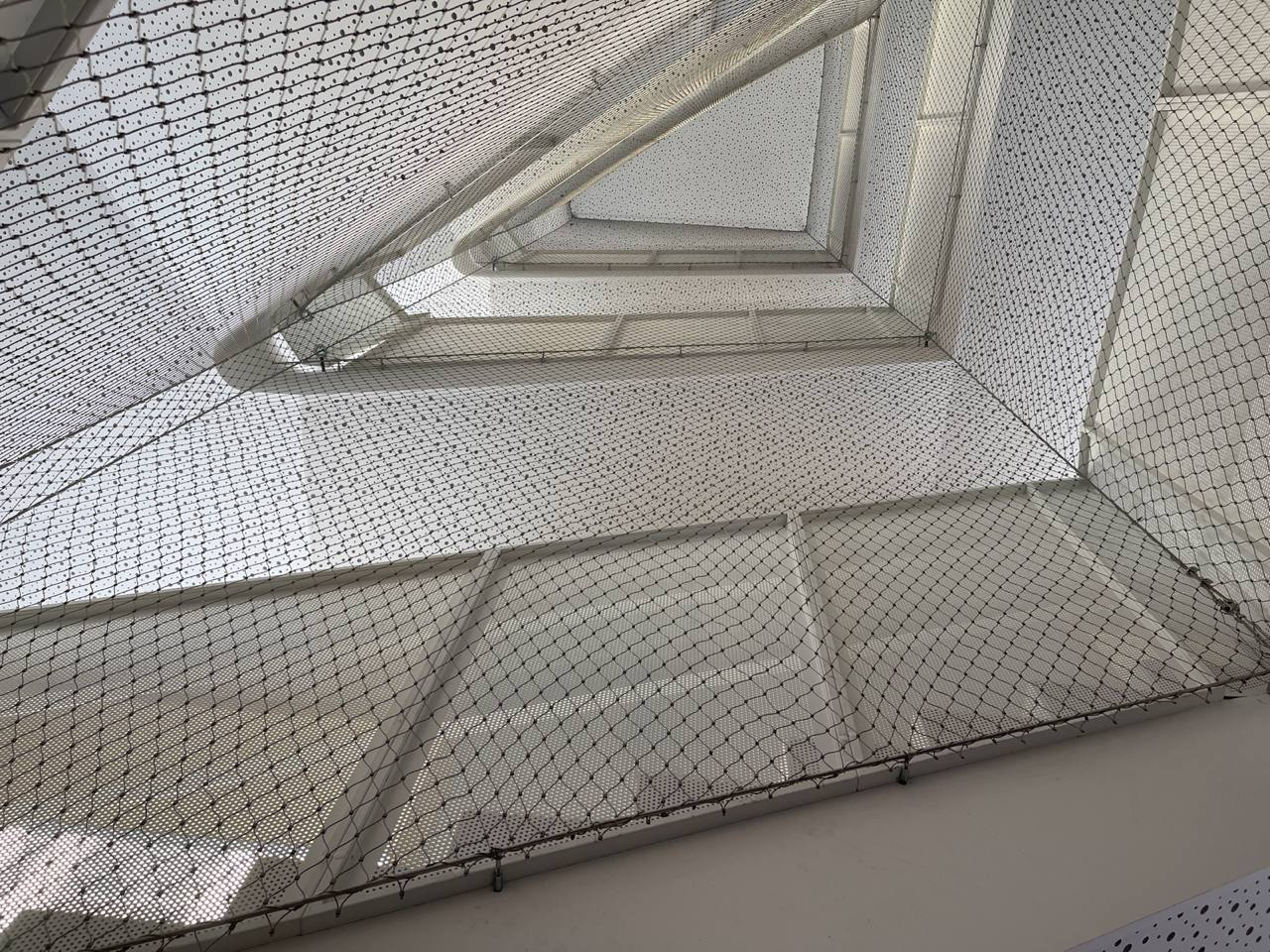 Atrium Anti-Fall Stainless Steel Rope Mesh Project For Commercial Mall